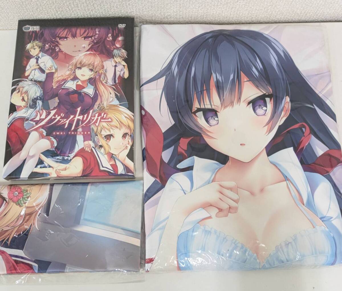 75a0902　PCゲーム　ツヴァイトリガー　【Amazon限定】抱き枕カバー付き限定版　B2布ポスター付　オルトロス　アダルト　Windows 8.1/10/11