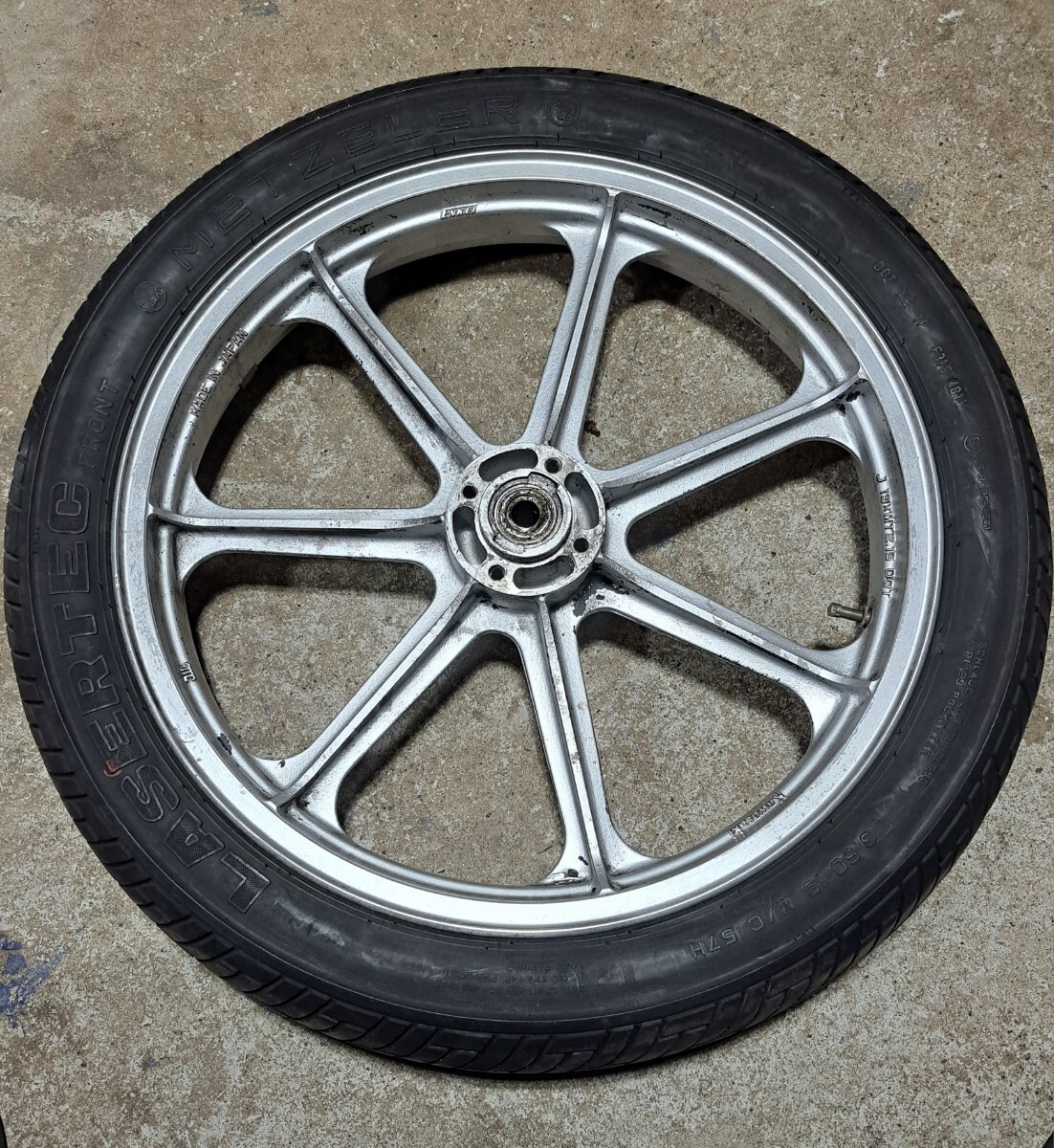 1 カワサキ純正 19インチ 2.15 フロントホイール Z400FX Z550FX Z400J Z750FX Z1000J Z1000R Z1 Z2 KZ900 KZ1000 Z1000MK2 Z1000J Z750D 