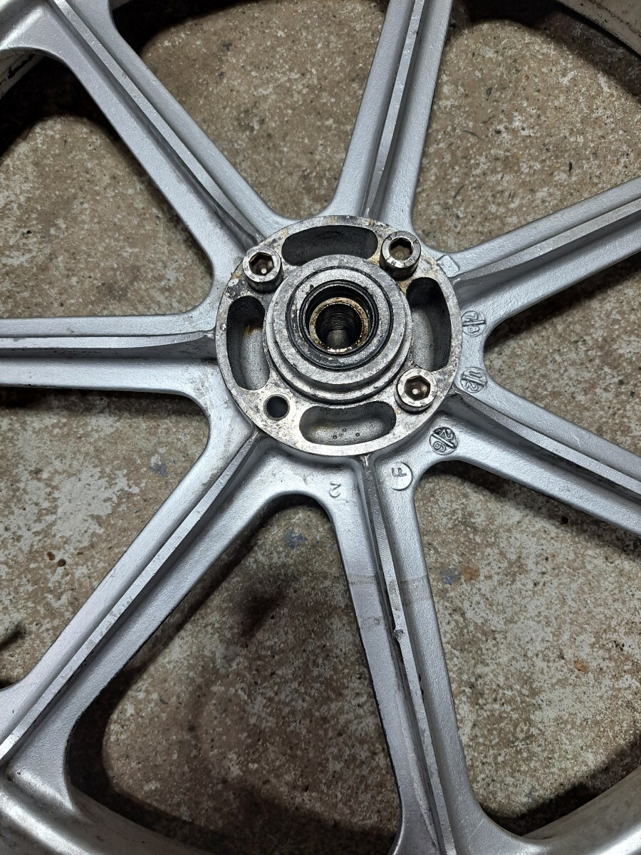 1 カワサキ純正 19インチ 2.15 フロントホイール Z400FX Z550FX Z400J Z750FX Z1000J Z1000R Z1 Z2 KZ900 KZ1000 Z1000MK2 Z1000J Z750D 