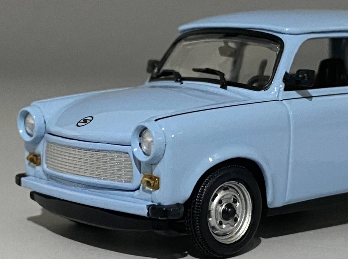 Minichamps 1/43 Trabant 601 S Universal 1985 Gletscher Bleu ◆ Black Box Limited Edition ◆ ミニチャンプス トラバント 400 014011