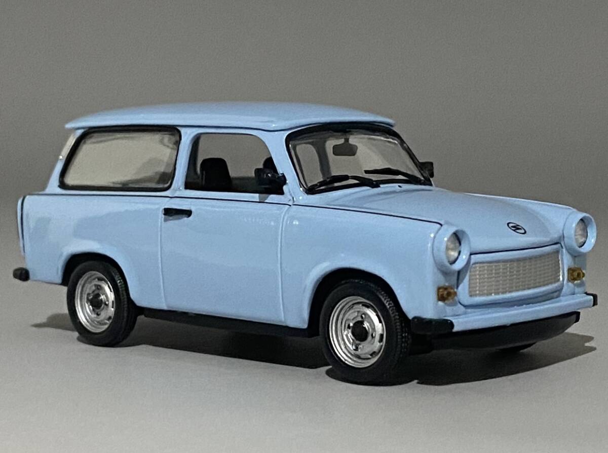Minichamps 1/43 Trabant 601 S Universal 1985 Gletscher Bleu ◆ Black Box Limited Edition ◆ ミニチャンプス トラバント 400 014011