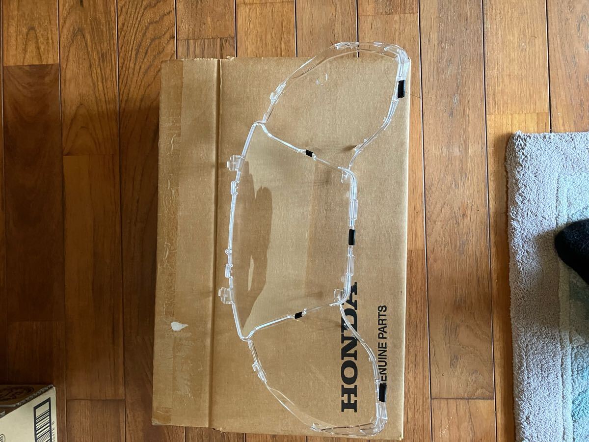 ホンダ　シビック　FK7 新車外し品　メーターカバー _画像3