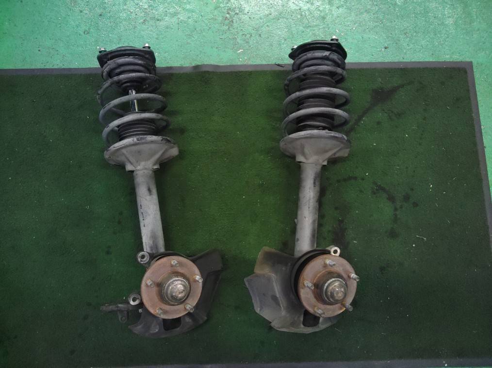 個人宅配送不可　Y31　セドリック　左右フロントストラット　加工や補修ベース