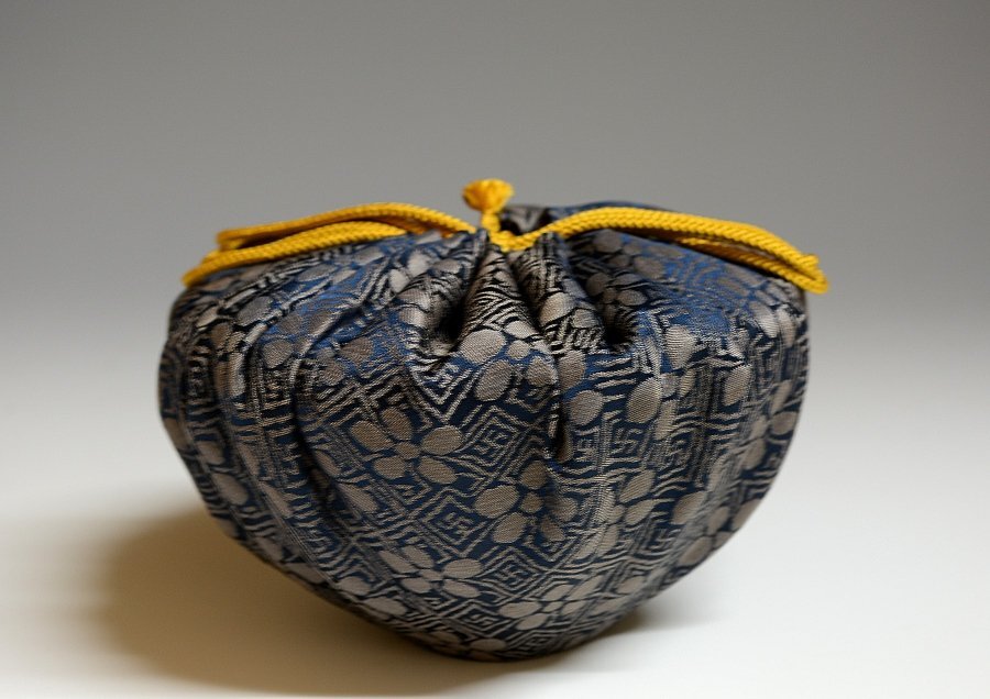 862【仕覆しふく 御物袋】　茶道具　茶碗など　藤种缎子　36ｃｍ