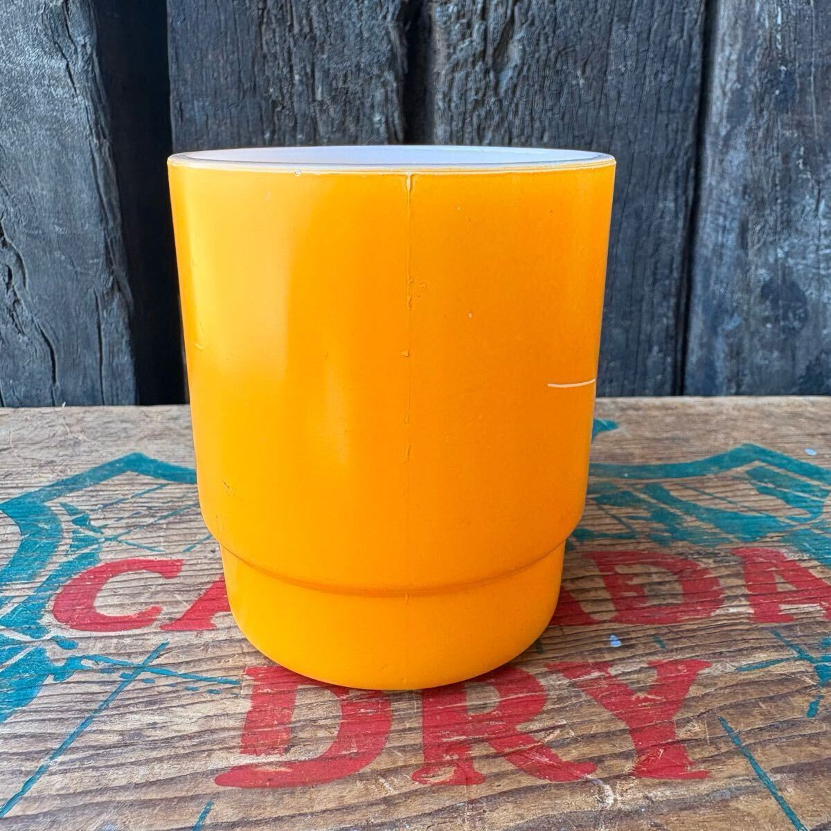 【1960s USA vintage】Fire-King stacking mug ファイヤーキング マグカップ ミルクガラス 山吹色 スタッキング アメリカ ビンテージ