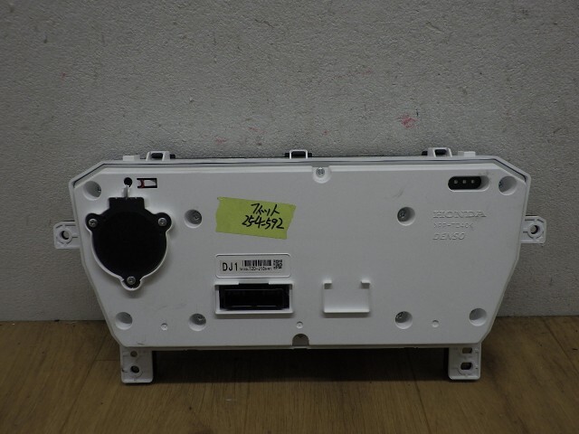  Fit GR2 спидометр NH830M 78100-TZD-J13