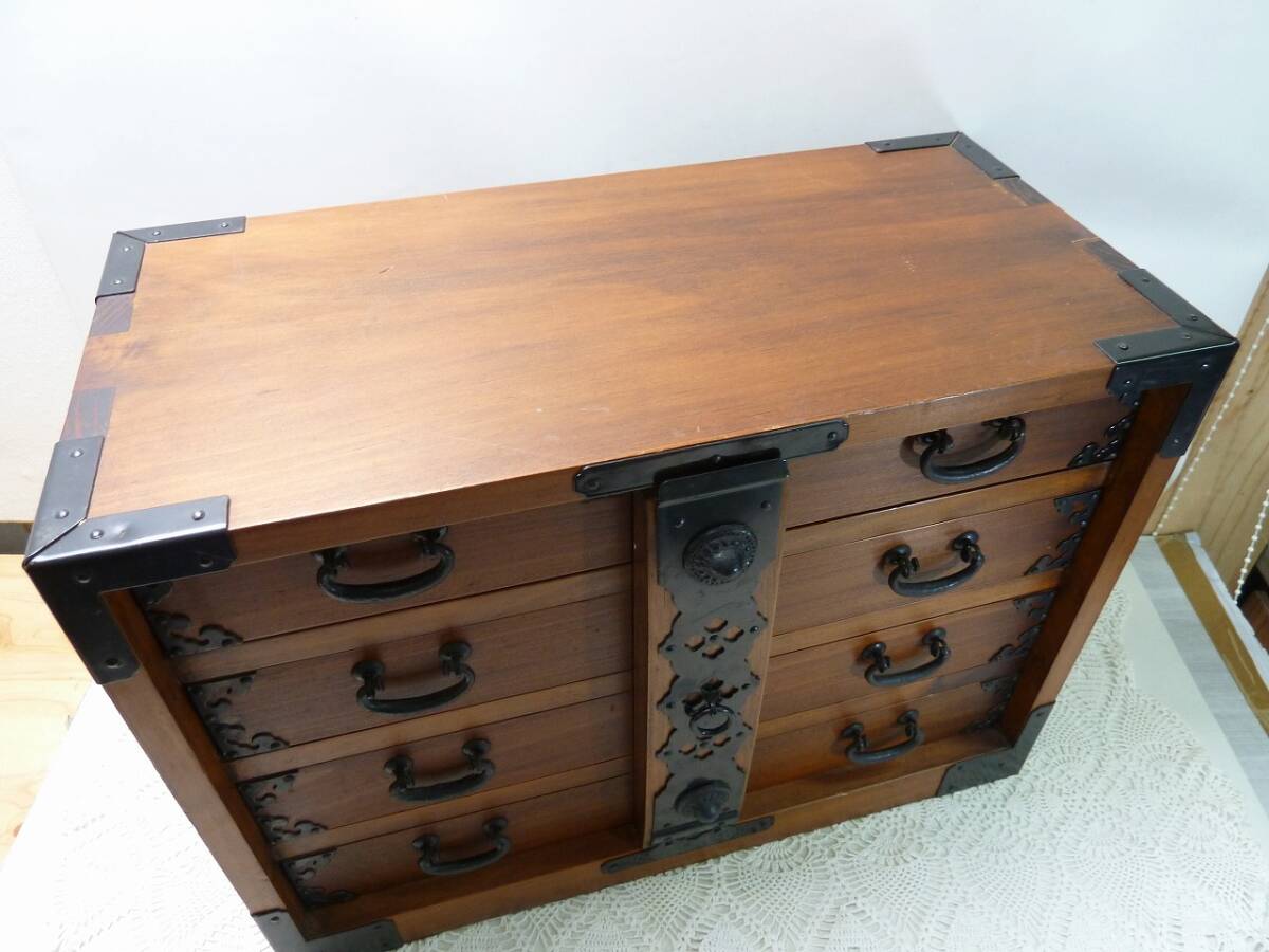 @和箪笥 小箪笥 和風家具 引き出し4段 鉄製御保護具 古民具 古民家 民芸家具 木製 昭和レトロ アンティーク コレクション_画像2