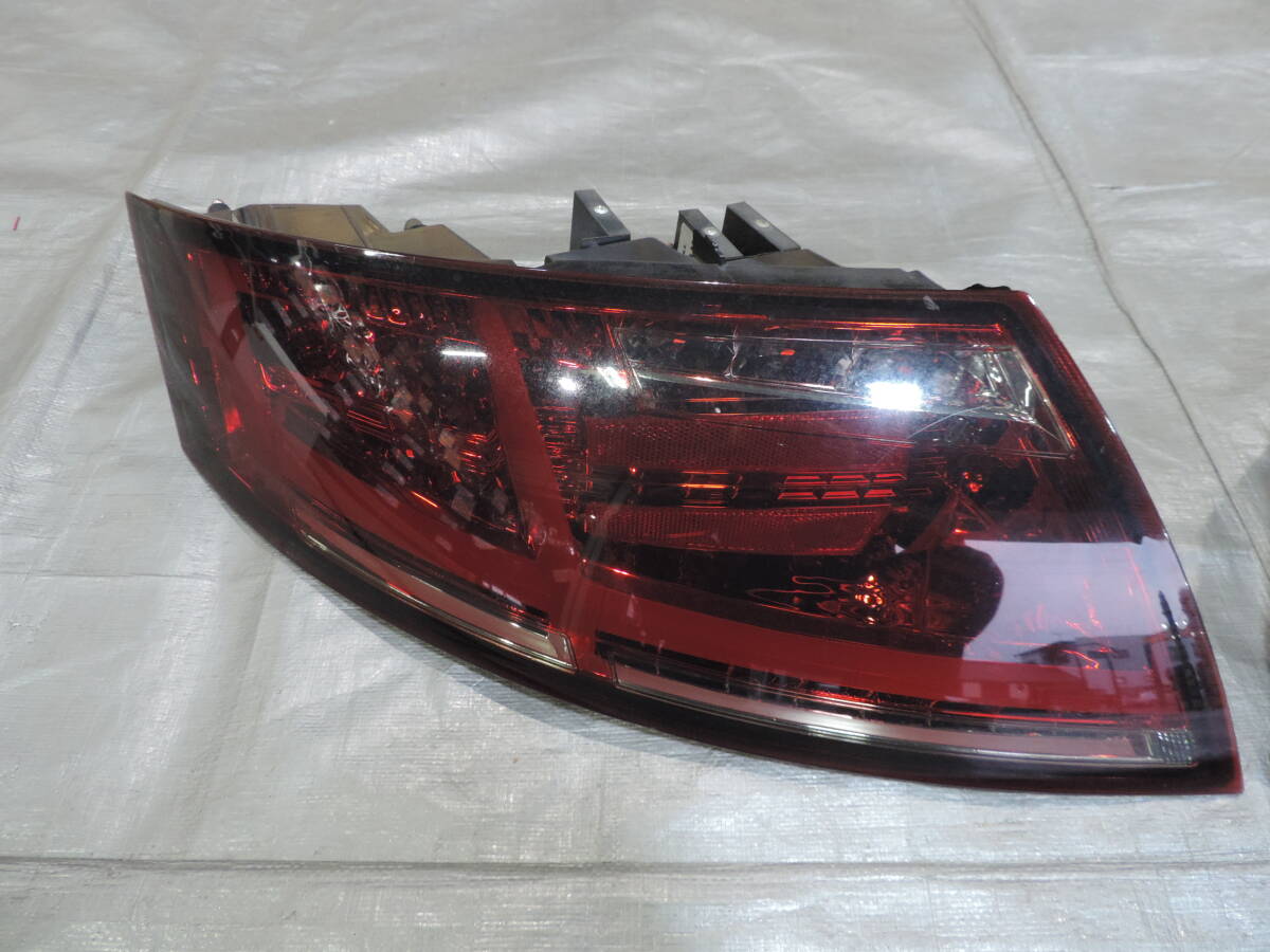 【ジャンク品】 SONAR アウディ TT 8Sルック LEDテールランプ 左右セット ソナー AUDI 8J 歐州車 社外 流れるウインカー シーケンシャル 