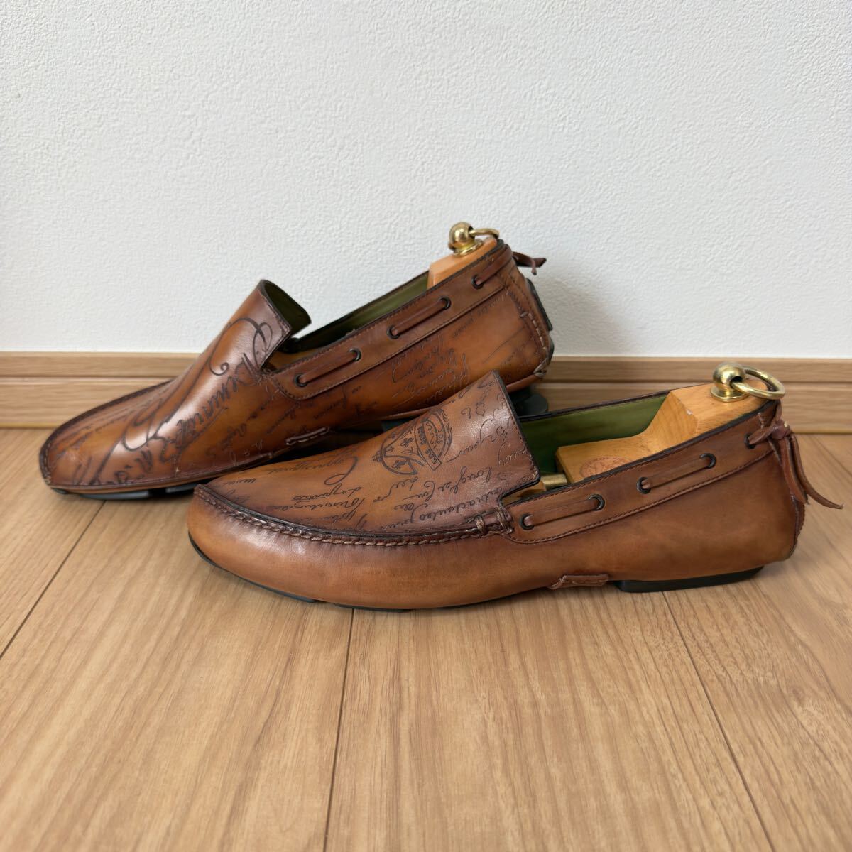 廃盤 38万円 ベルルッティ カリグラフィースクリットレザーローファー