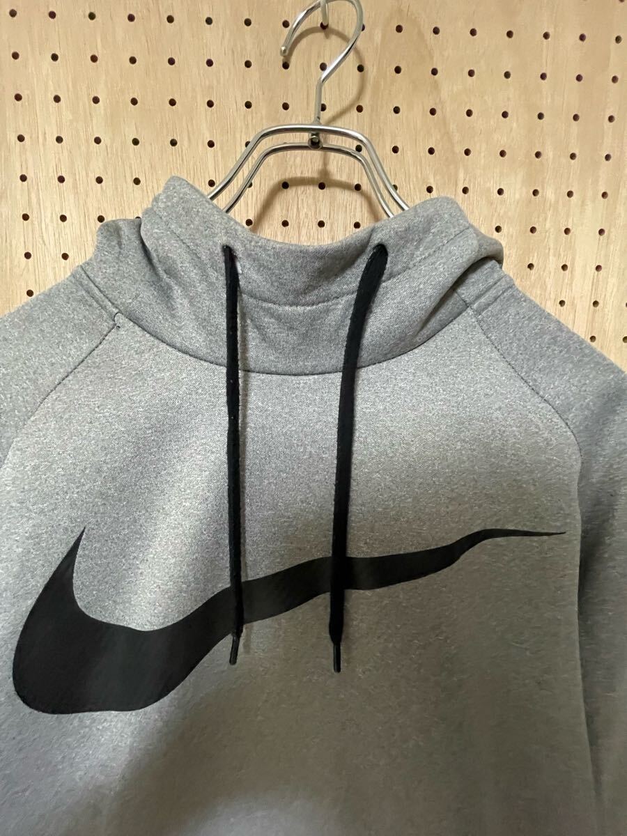 NIKE DRI-FIT スウッシュロゴ プルオーバーパーカー グレー ナイキ フーディー_画像6
