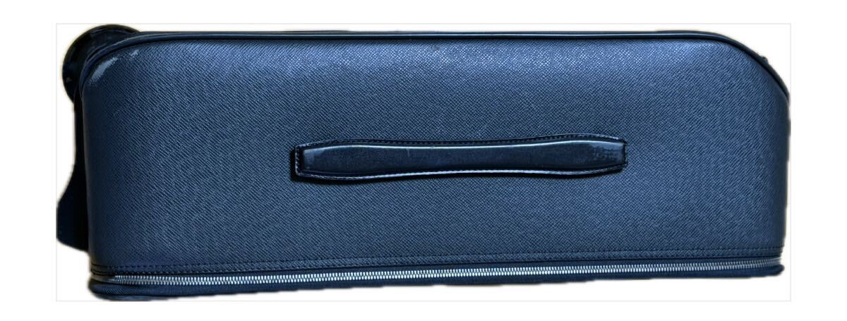美品 LOUIS VUITTON 20548 ルイヴィトン タイガ キャリーケース ペガス 55 スーツケース ブラック　ブランド　SP0026_画像4