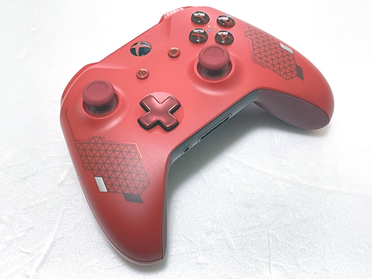 美品 Xbox ワイヤレス コントローラー スポーツレッド SPORT RED_画像6