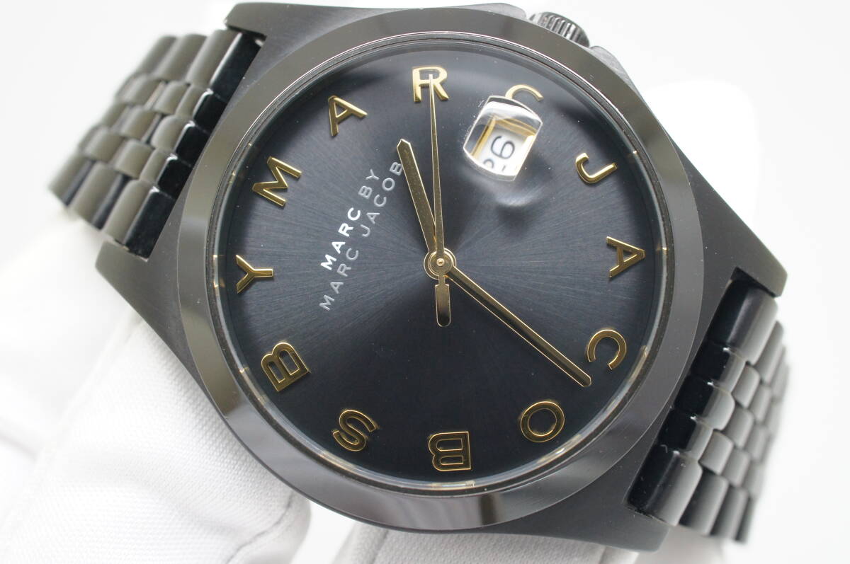 E97●作動(dòng)良好 美品 MARC BY MARC JACOBS マークバイマークジェイコブス MBM3354 デイト メンズレディース腕時(shí)計(jì) ブラック黒 クォーツ