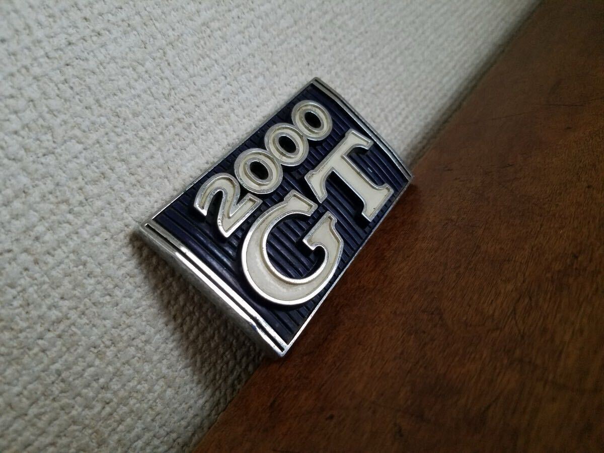 當(dāng)時物 レア 日産 2000GT スカイライン ケンメリ ハコスカ ロゴ エンブレム プレート 舊車 部品 パーツ 白字 シルバー ブルー 昭和 レトロ