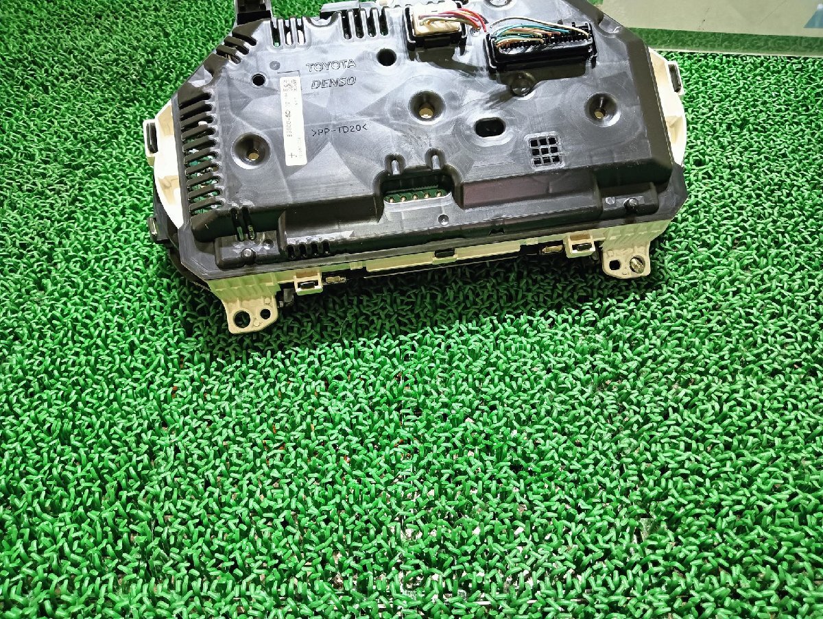 スバル スピードメーター トレジア DBA-NCP125X, #hyj NSP238261
