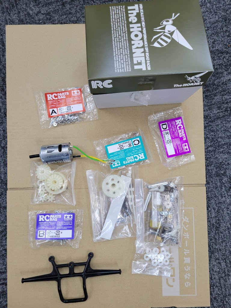182171。TAMIYA タミヤ The HORNET 未組立 プラモデル ラジコン