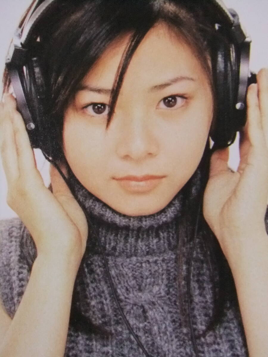 ▲A6488/【アイドル寫真集】/倉木麻衣寫真集『*and others』/2000.6.28初版/撮影:森美保▲