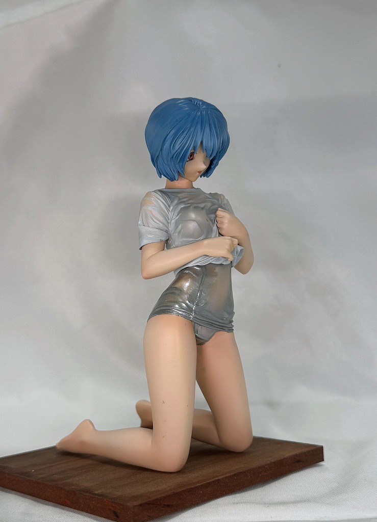 《新世紀(jì)エヴァンゲリオン 1/8クルシマ片山博喜「綾波レイ:スクール水著」 シースルー透け涂裝完成品》