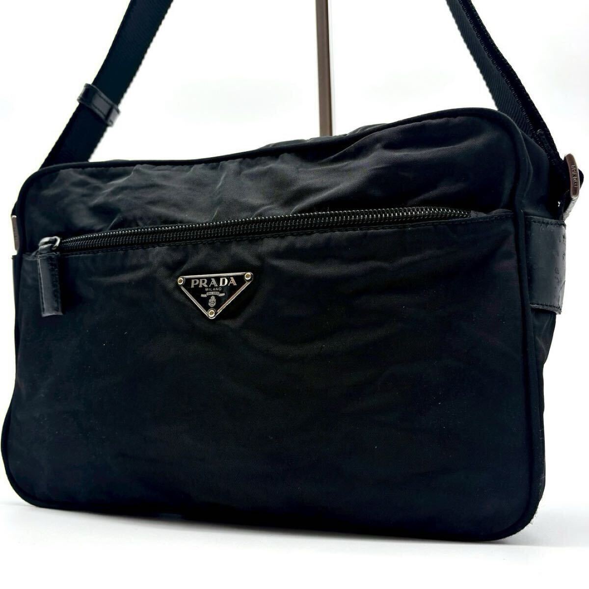プラダ PRADA ショルダーバッグ カメラバッグ ポシェット 斜め