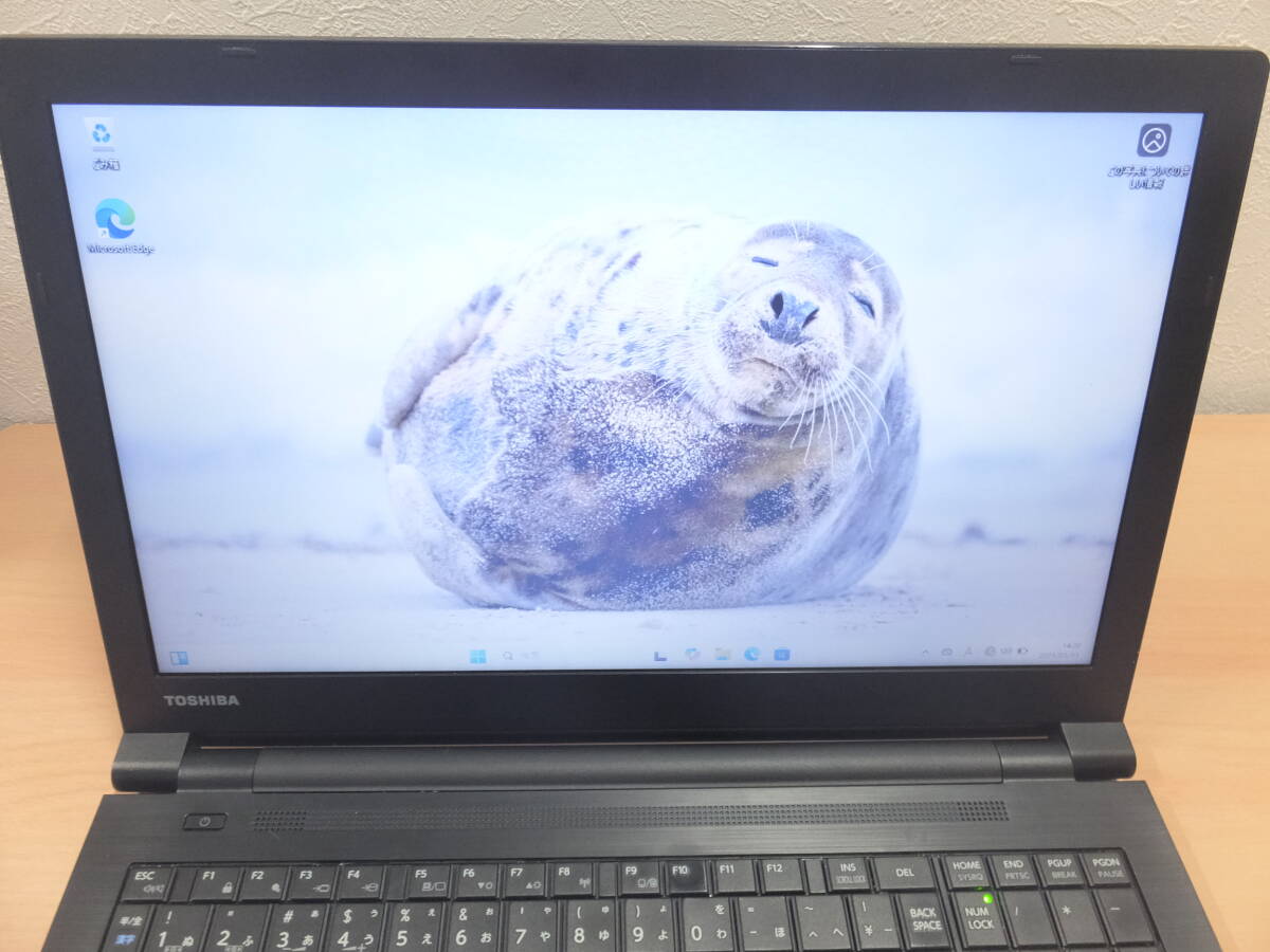 東芝　B45/D　Celeron3855U　8GB　SSD256GB　DVD　11Pro