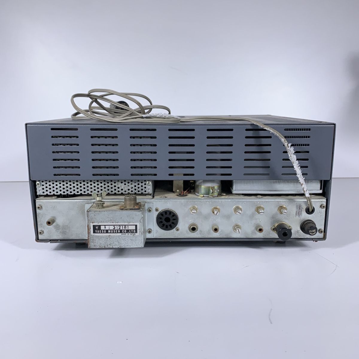 ＴＲＩＯ トランシーバー TRIO ft40F SSBトランシーバー 無線機 / トリオ アマチュア無線