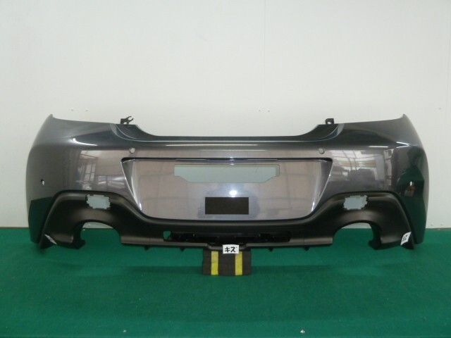 ８６ 3BA-ZN8 リアバンパー SU003-09207 　　370289