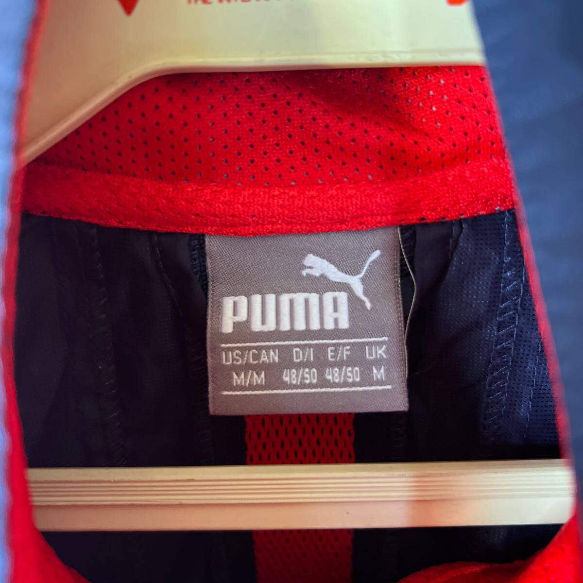 PUMA ウインドブレーカー ヴィンテージ 新品未使用品 スポーツ ランニング ロゴ入り