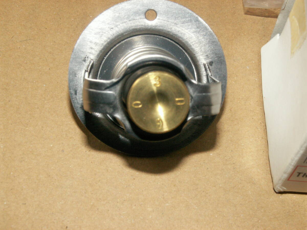 GPZ400R　ZX400-D4　ウインカーステー　23051-1172　23051-1173　純正新品　廃盤品　サーモスタット　49054-1055　希少 