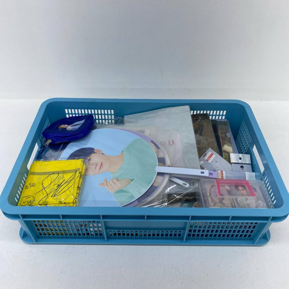 中古品】SEVENTEEN まとめ売り トレカ うちわ ウォヌ エスクプス 中古品】SEVENTEEN まとめ売り トレカ うちわ ウォヌ エスクプス