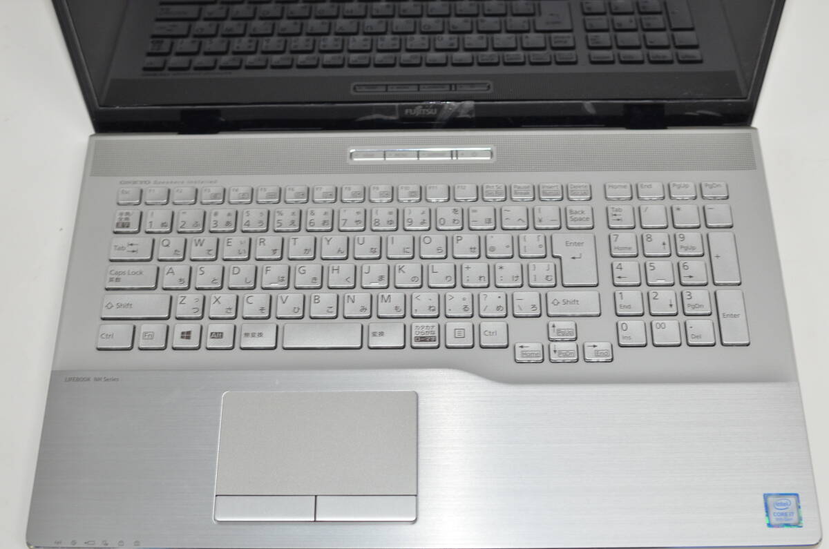 中古ノートパソコン 富士通 NH90/D2 Windows11+office 爆速SSD256GB+HDD1TB core i7-9750H/メモリ8GB/17.3インチ/webカメラ/ブルーレイ搭載
