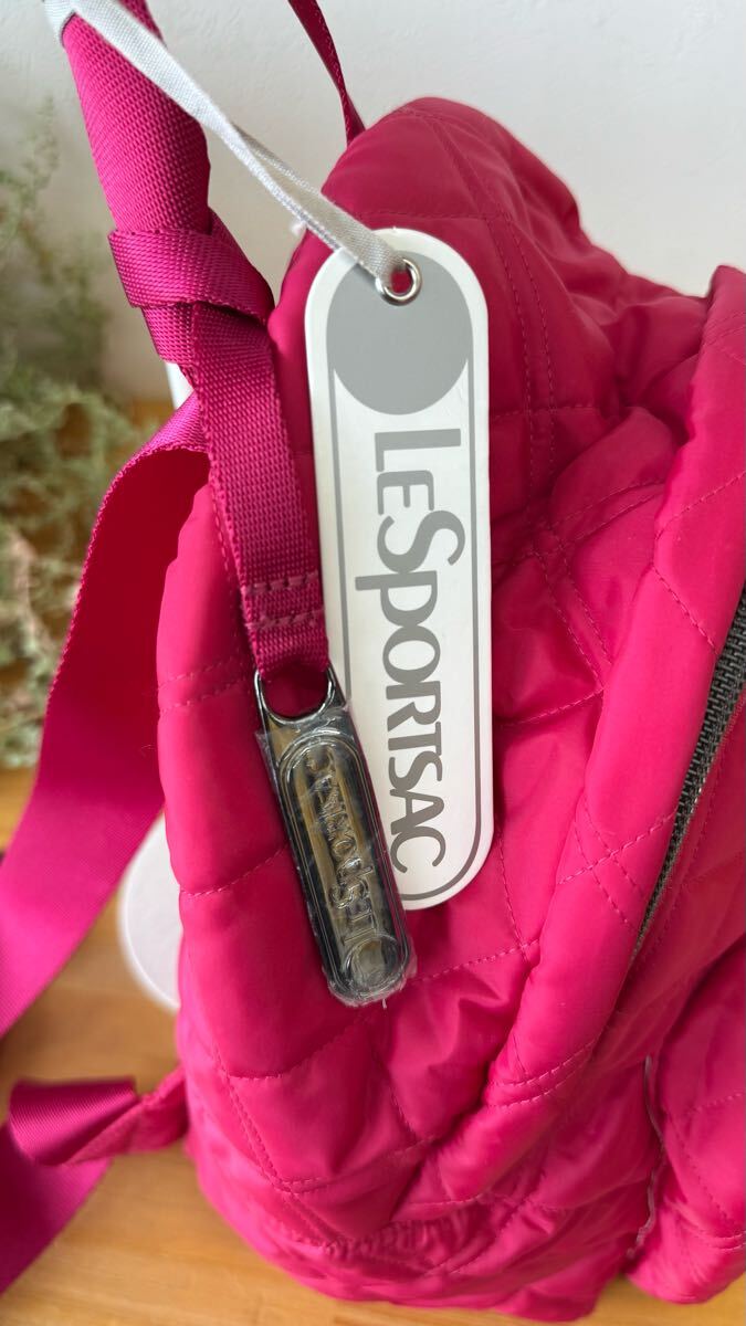  с биркой LeSportsac Le Sportsac стеганое полотно Zip рюкзак Day Pack меньше рюкзак легкий карман есть сумка розовый цвет серия q
