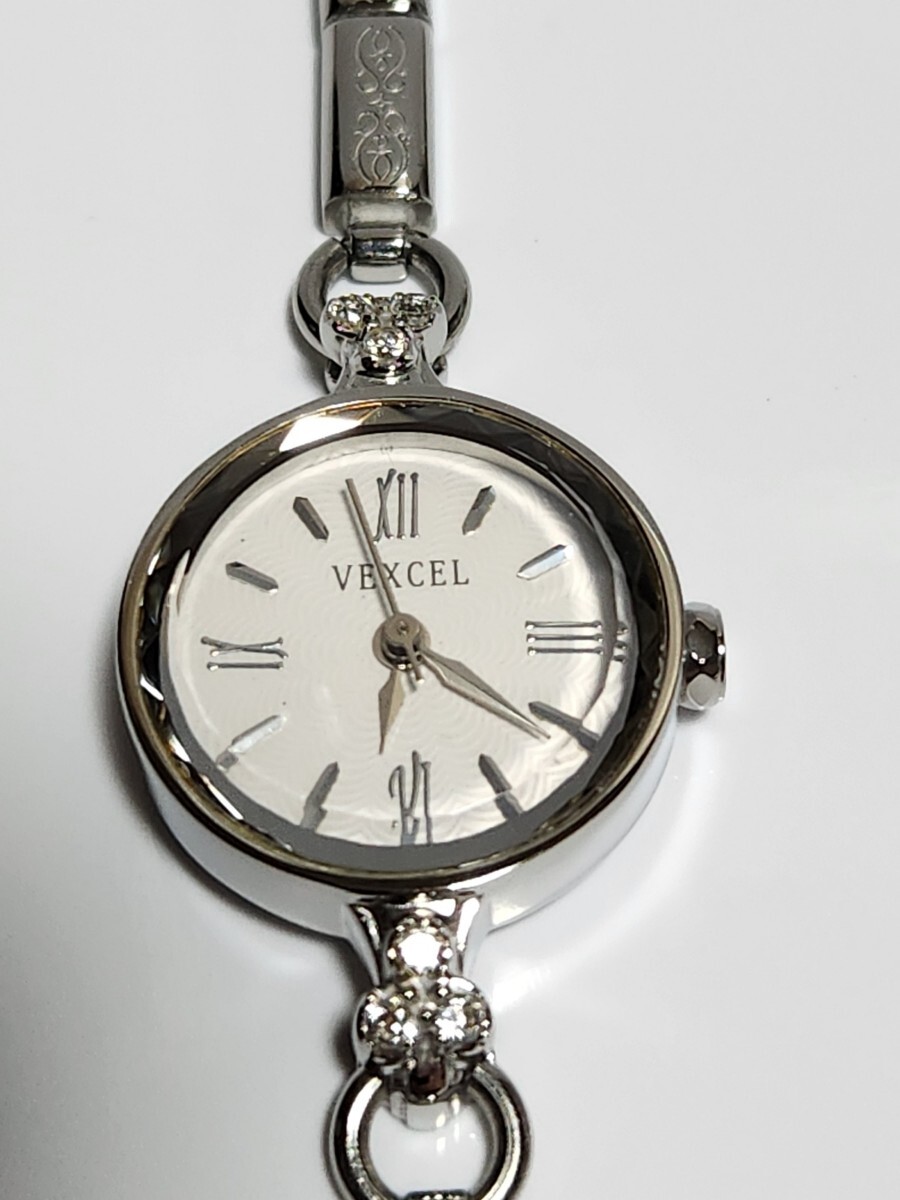V новый товар не использовался / VEXCELvek cell женские наручные часы часы браслет циферблат White Butterfly . цвет серебряный кварц 