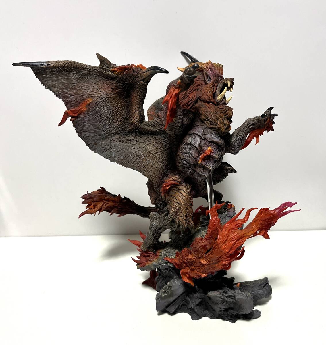 【レア】【美品】カプコンフィギュアビルダー クリエイターズモデル 炎王龍 テオ?テスカトル