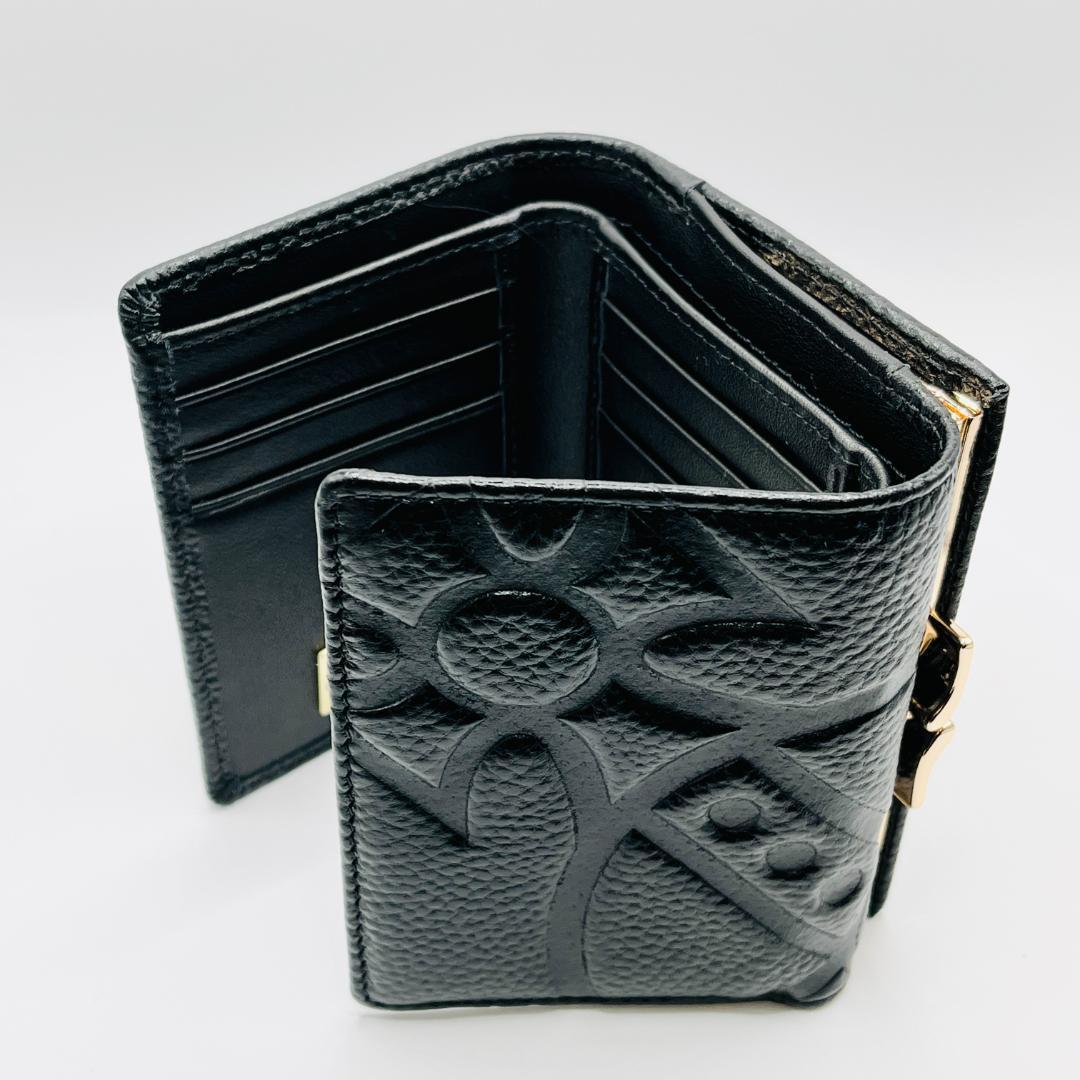 新品 Vivienne Westwood 折財布 型押 高級 ブラック 人気 黒 新品Vivienne Westwood 折財布 人気 ブラック 黒 型押 高級