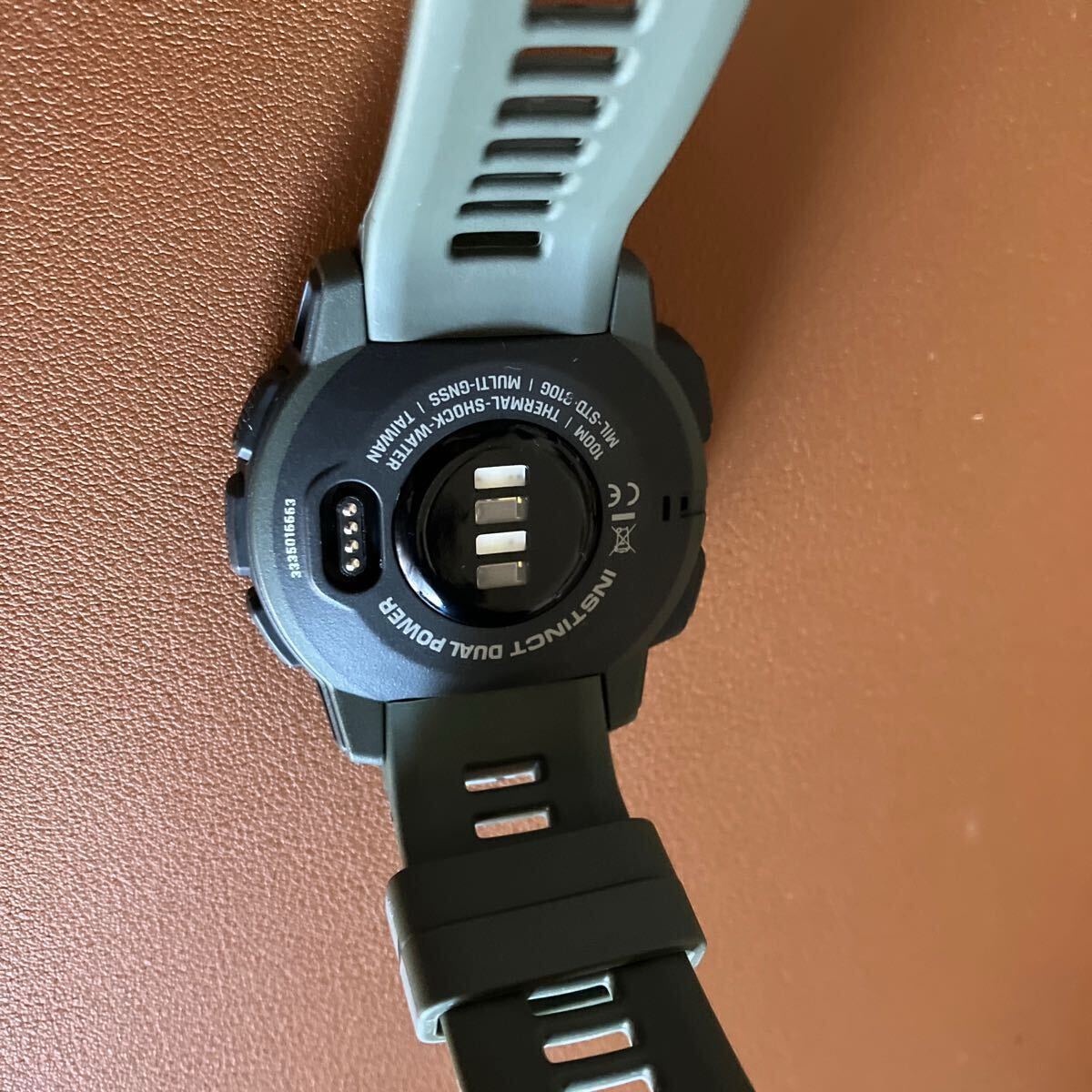 GARMIN instinct DUALPOWER ガーミン デュアルパワー　2本セット　迷彩　赤　