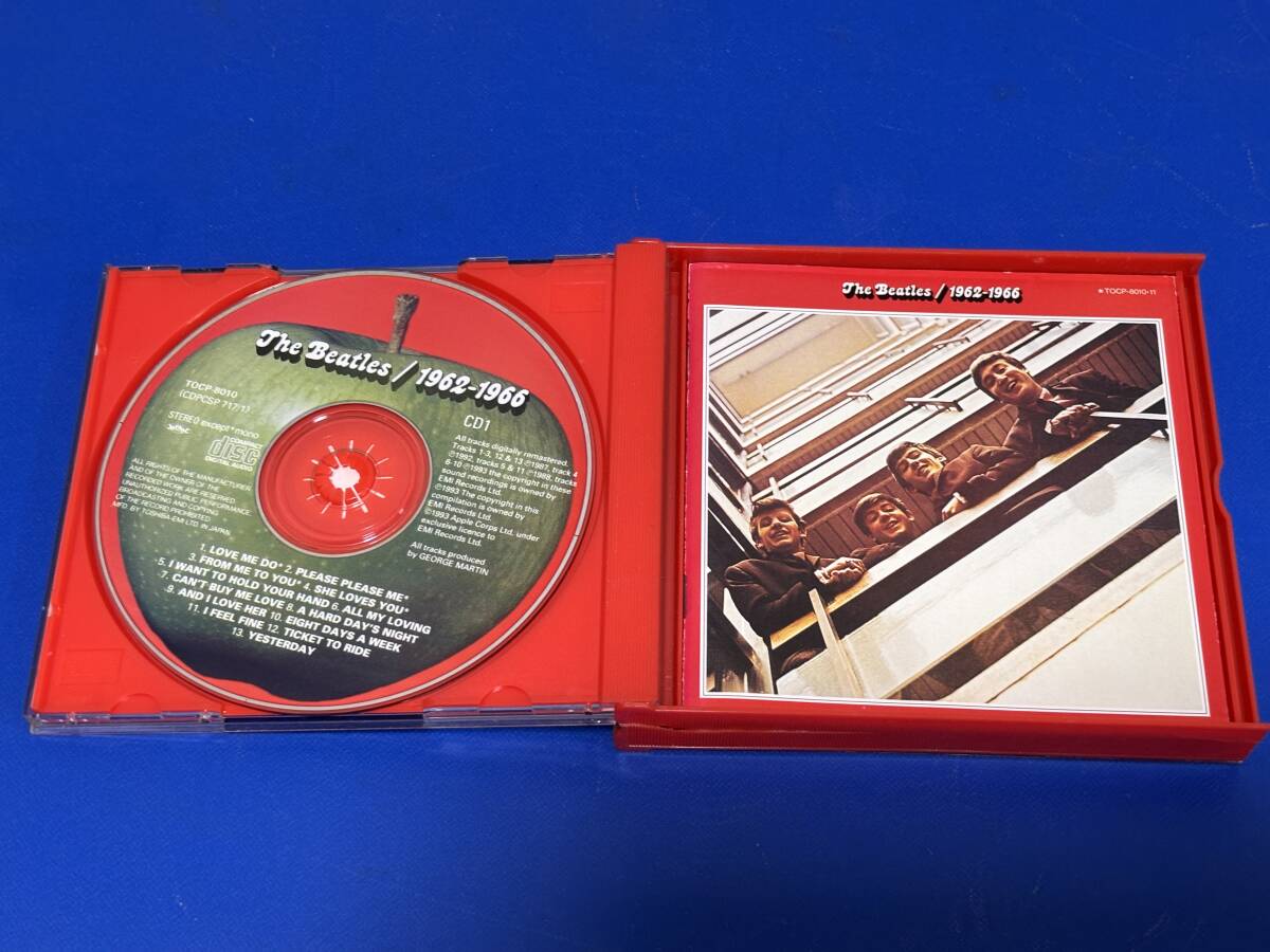d3983◆現(xiàn)狀品◆ザ?ビートルズＣＤ「The Beatles 1962 - 1966 」赤盤◆CD2枚組/ブックレット2冊(cè)付き