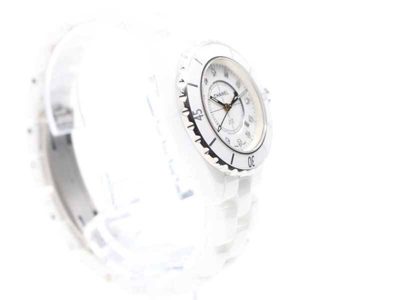 【 シャネル CHANEL 】 腕時計 J12 H1628 セラミック 33mm 12Pダイヤ クォーツ デイト レディース 保?ケース □新著 70138-1