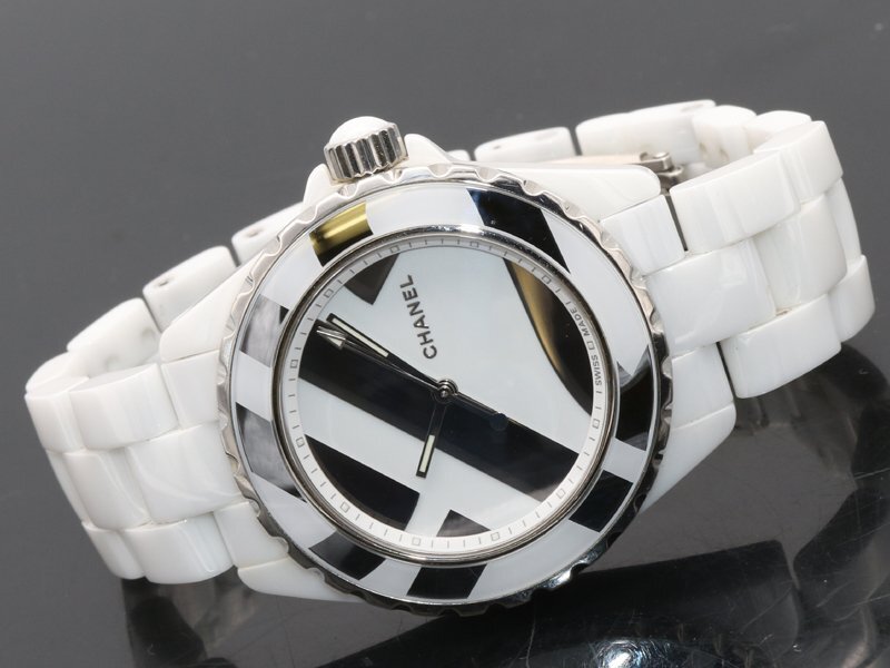 【 シャネル CHANEL 】 腕時(shí)計(jì) H5582 J12 アンタイトル 世界1200本限定 SS/ホワイトセラミック 自動(dòng)巻 38mm メンズ 新著 70328-1