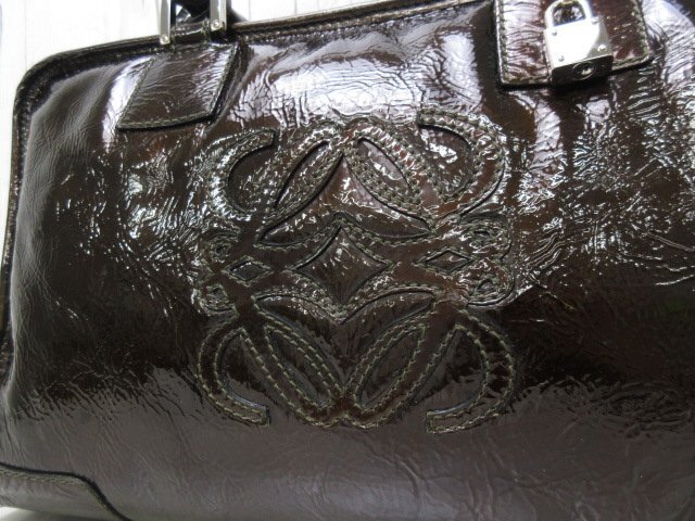 極美品 LOEWE ロエベ アナグラム アマソナ36 ハンドバッグ バッグ パテントレザー 茶 84148Y