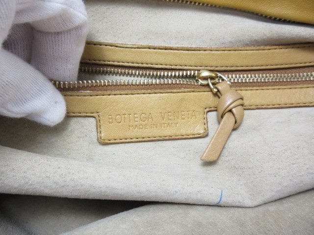 極美品 BOTTEGA VENETA ボッテガヴェネタ イントレチャート ハンドバッグ ショルダーバッグ バッグ レザー 山吹色 84282