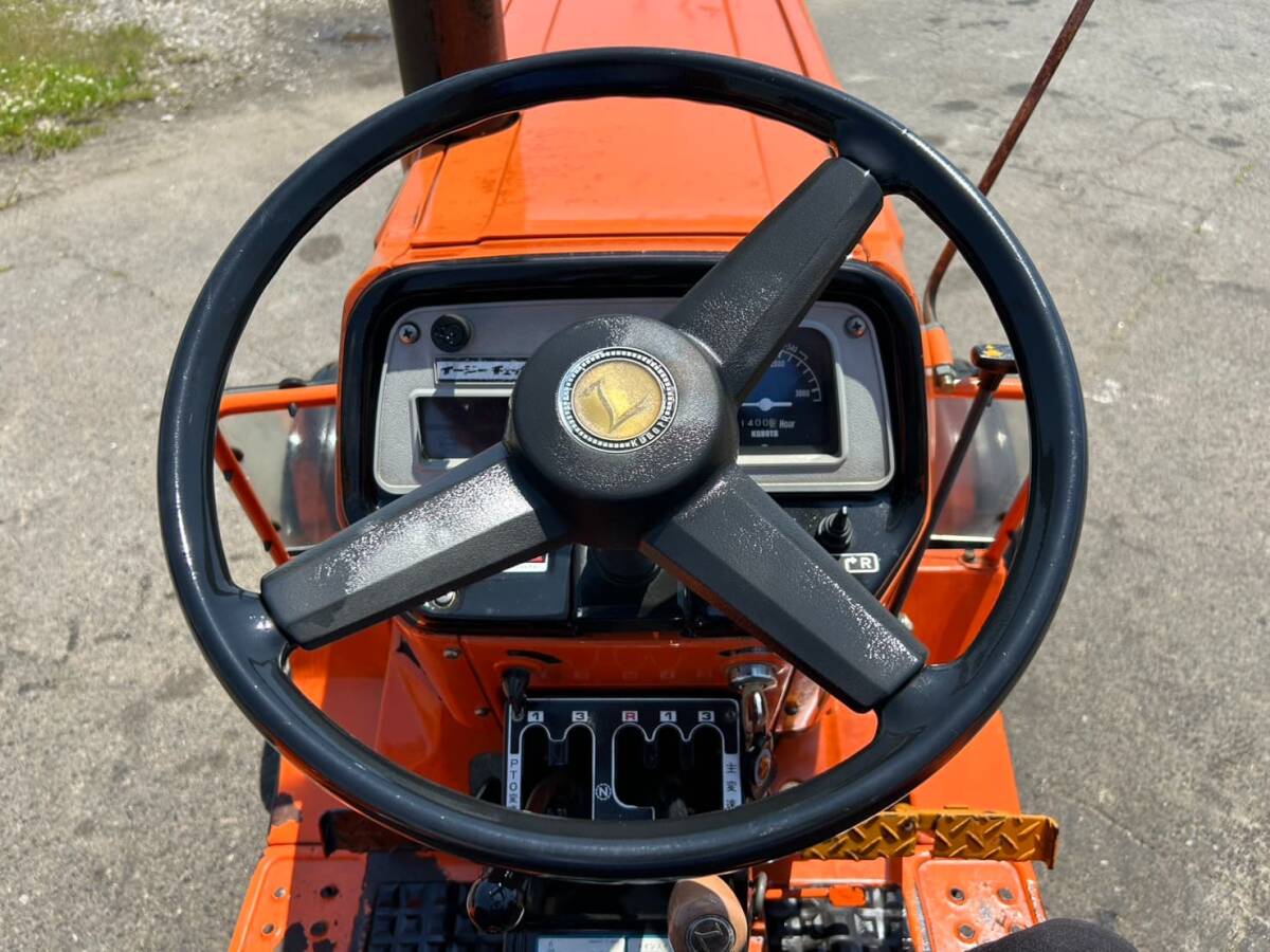 Kubota L2402 2 .1400 час трактор Miyagi departure 