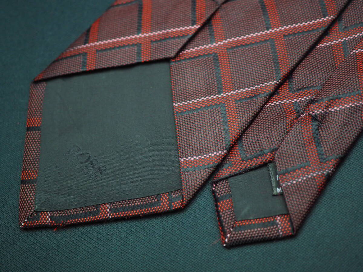 美品【HUGO BOSS ヒューゴボス】B1407 ワイン系 ITALY イタリア製 SILK ブランド ネクタイ 古着 良品_画像4