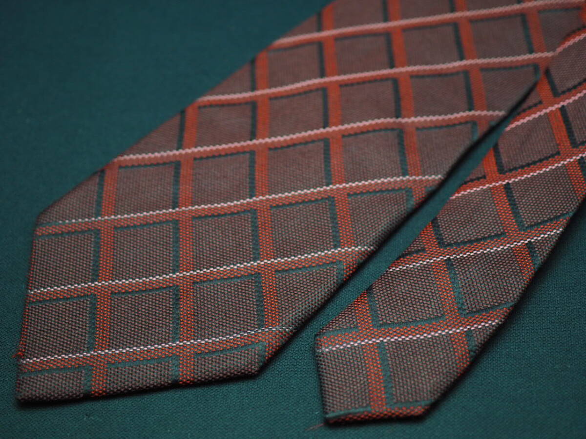 美品【HUGO BOSS ヒューゴボス】B1407 ワイン系 ITALY イタリア製 SILK ブランド ネクタイ 古着 良品_画像5