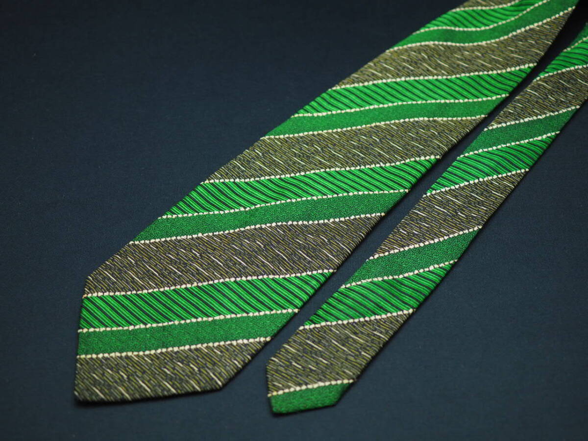 美品【MISSONI ミッソーニ】 E1363 グリーン系 SILK ブランド ネクタイ 古著 良品