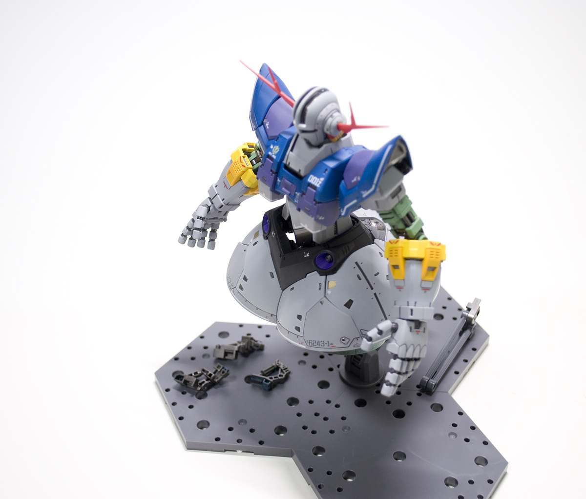 堅実な究極の 1/144 RG ジオング 小改修塗装済完成品｜Yahoo!フリマ（旧PayPay ロボット