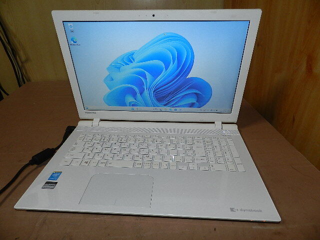 東芝 ,T55RW /第5世代,i3 5005U /8GB /1TB /WEB /Win11/ パール/美品