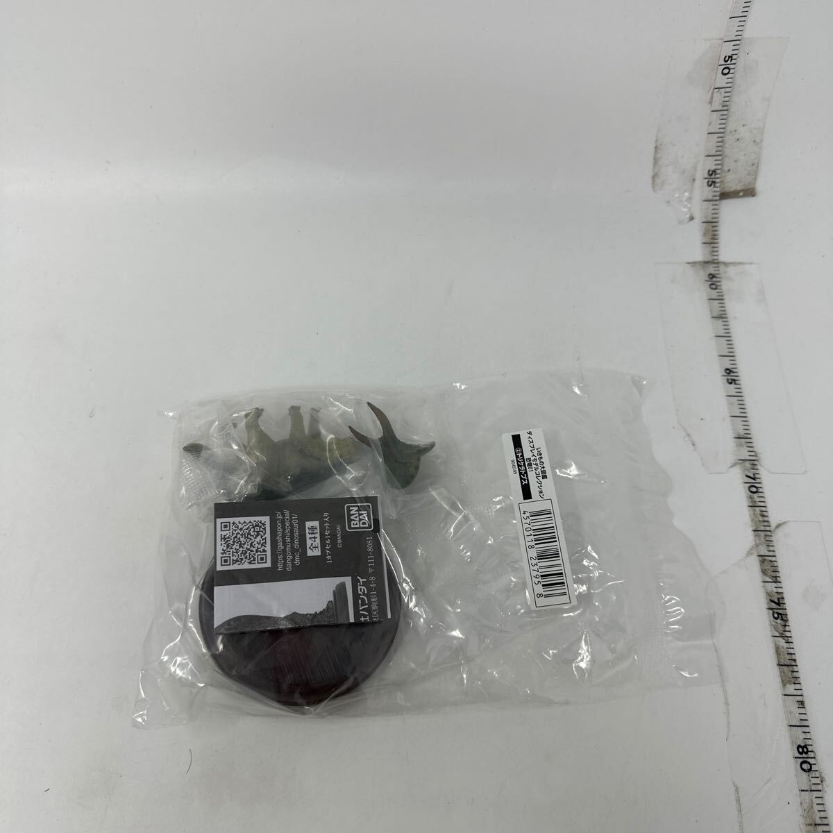 未使用　いきもの大図鑑ディスプレイモデルコレクション恐竜01 トリケラトプス　64019250