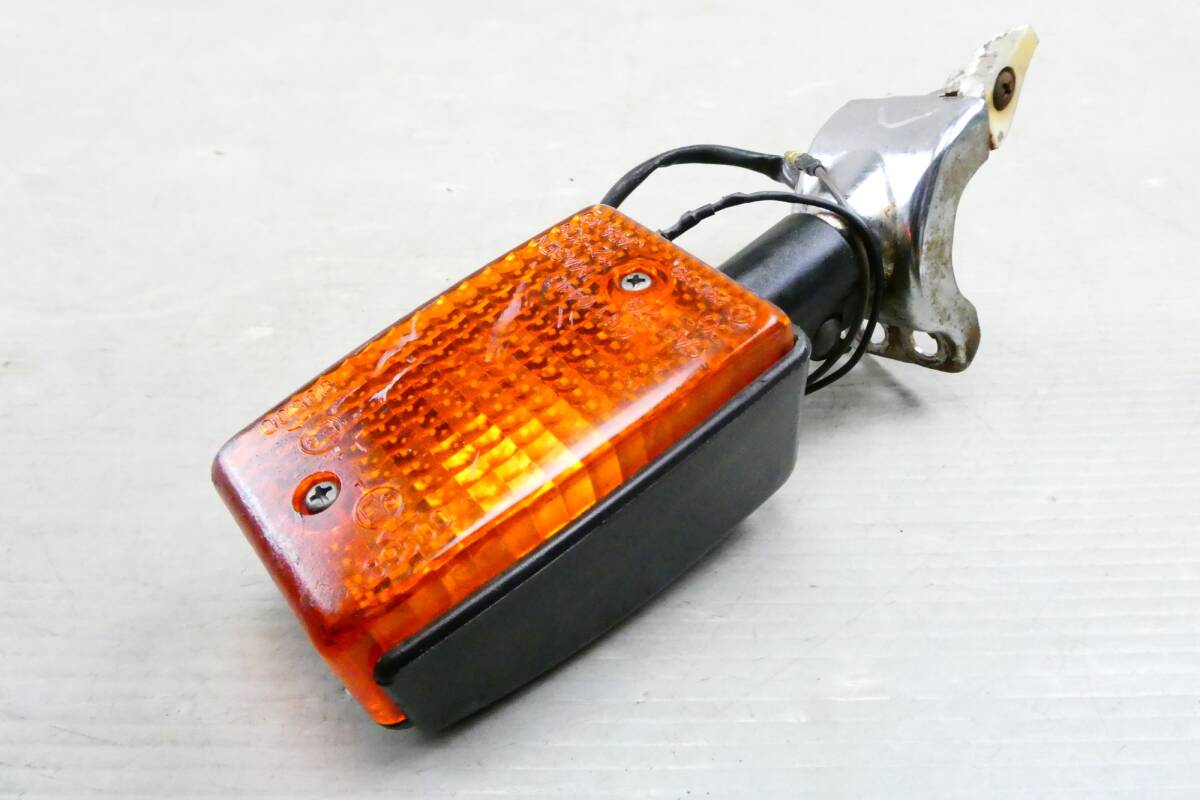 ■XJ750A [5G8] 純正フロントウインカー右 1個(gè) 中古 ヤマハ YAMAHA XJ750E 5G9 KR061101