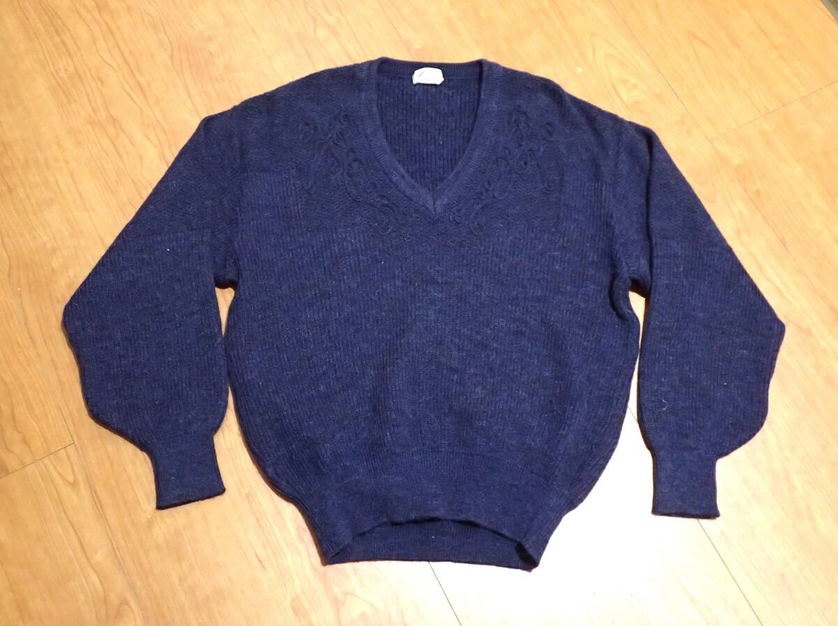 ☆adabat　☆アダバット　☆ワールド　☆Ｖネックセーター　☆ウールニット　☆プルオーバー　☆ネイビー　☆メンズ　☆サイズⅢ_画像2