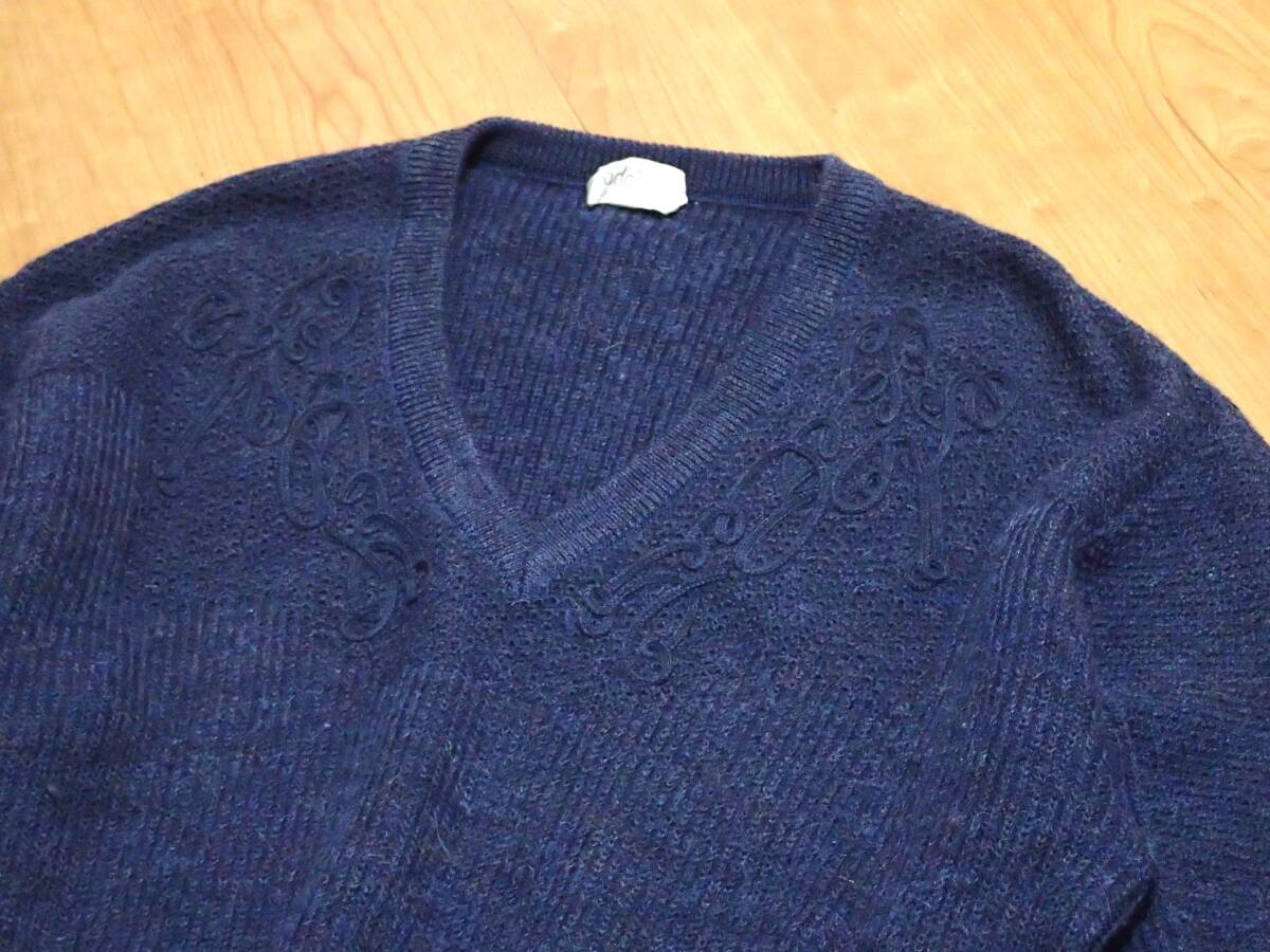 ☆adabat　☆アダバット　☆ワールド　☆Ｖネックセーター　☆ウールニット　☆プルオーバー　☆ネイビー　☆メンズ　☆サイズⅢ_画像4